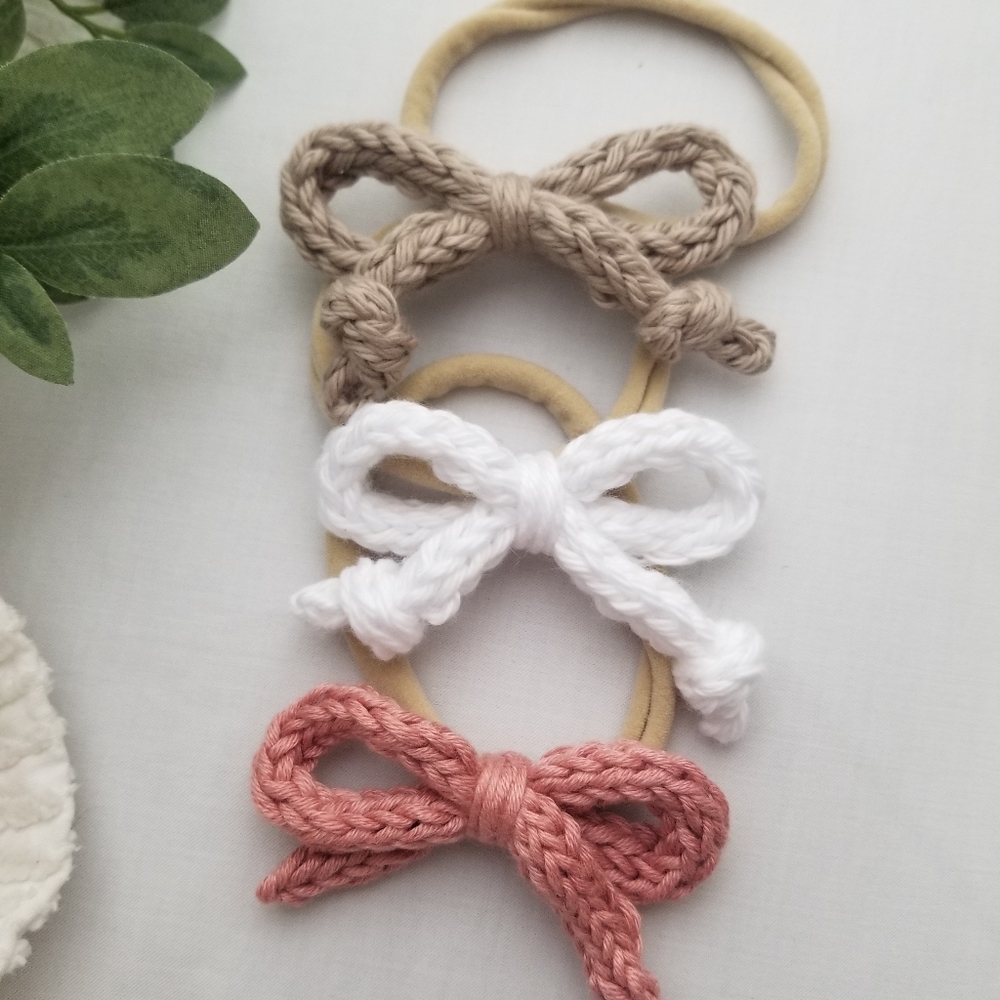 Knitted Baby Bow Headband Set - Picture 3 of 5